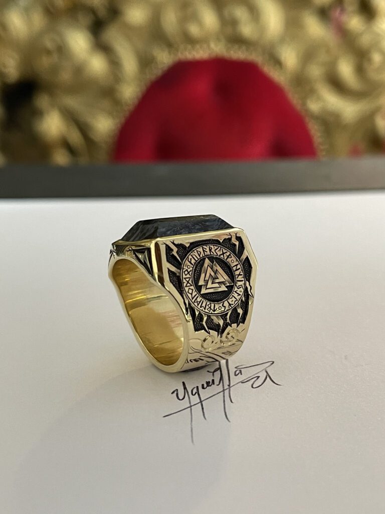Tempest Ring 18k Gold Pietersite