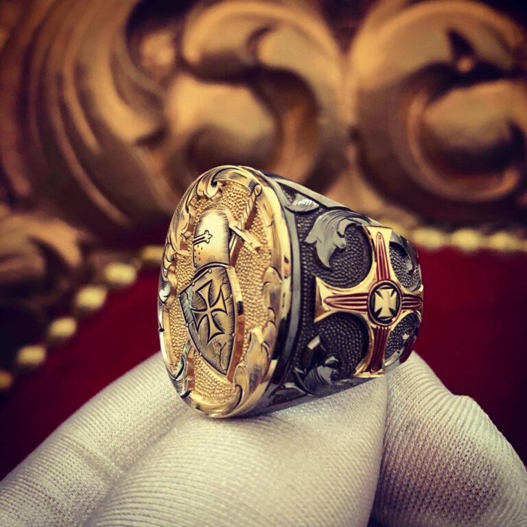 Mixed Templar Gold-Silver Ring 18k