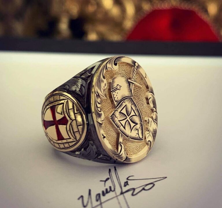 Mixed Templar Gold-Silver Ring 18k