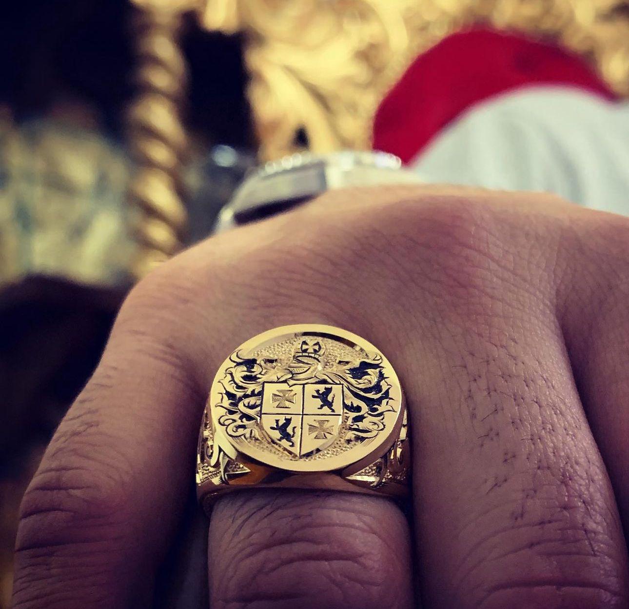 Lion Emperor Ring 18k Gold