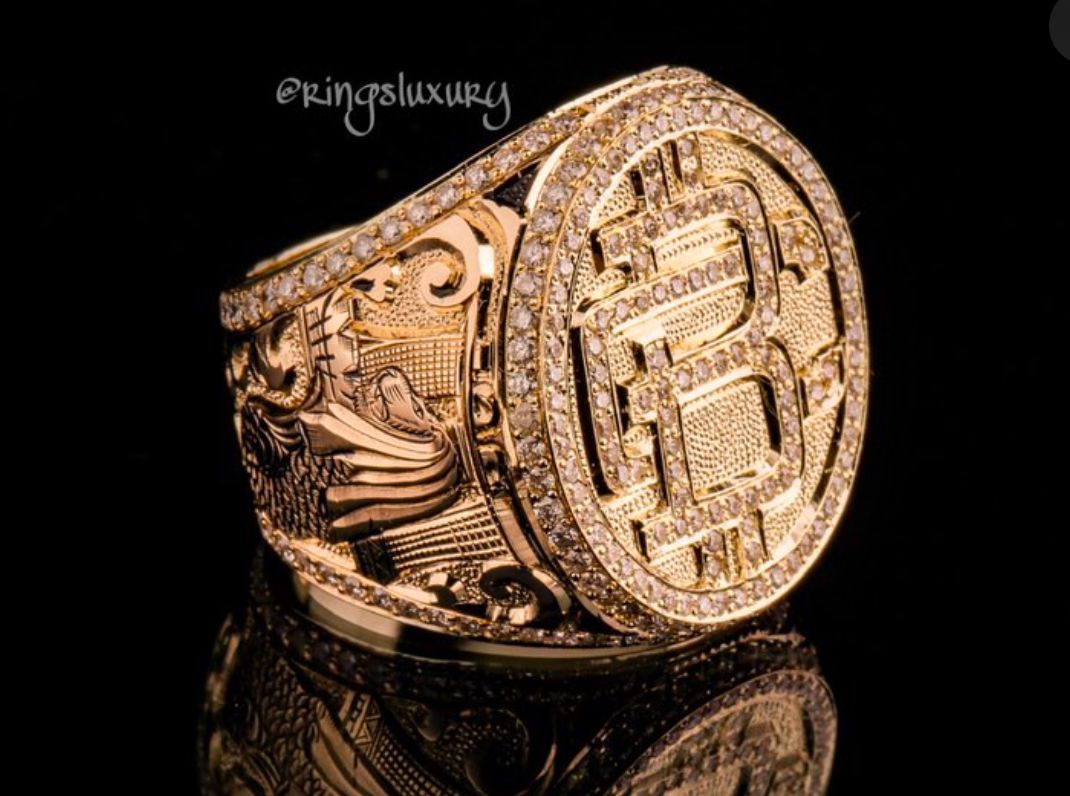 Bitcoin Ring Special Edition 18k Gold - Diamonds