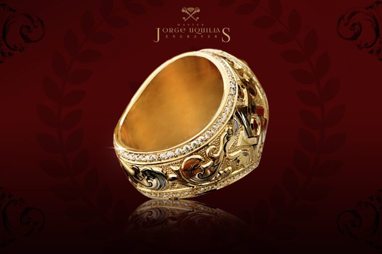 King Skull Ring Special Edition 18k Gold - Diamonds.