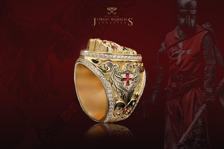 King Skull Ring Special Edition 18k Gold - Diamonds.