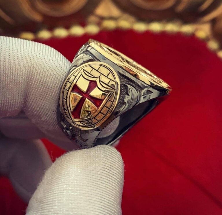 Mixed Templar Gold-Silver Ring 18k