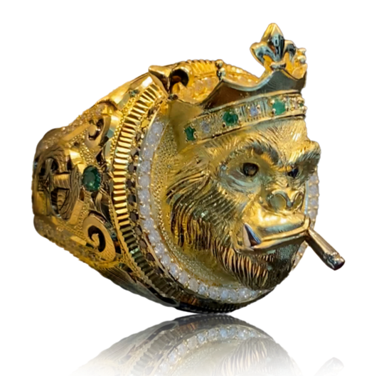 Royal Kong Ring  18k Gold - Diamonds, Esmeralds