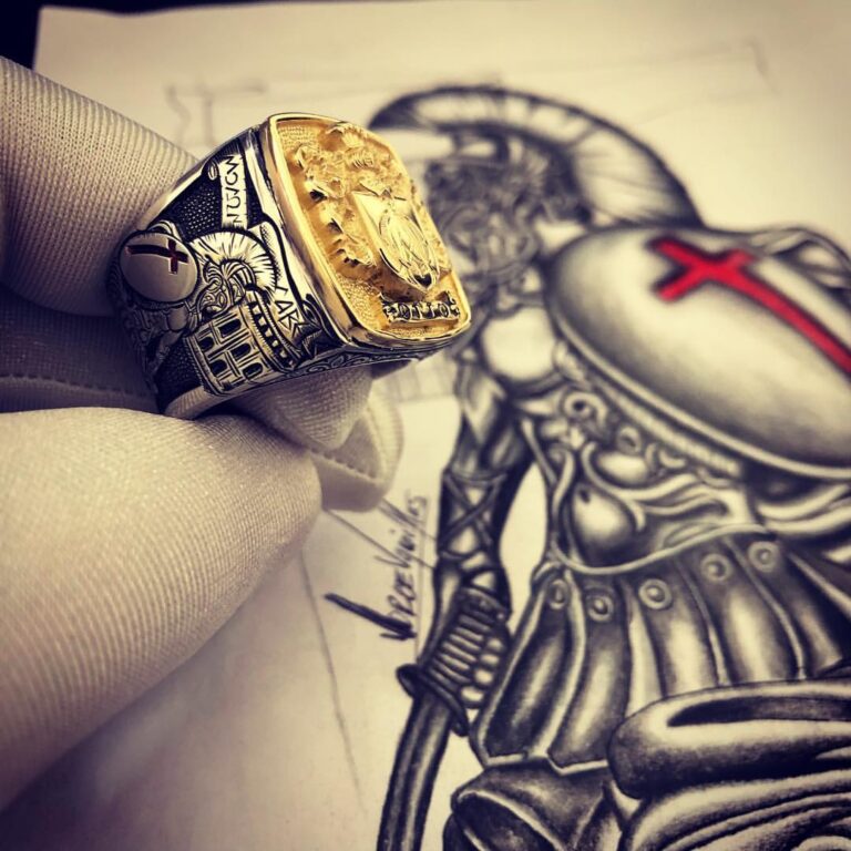 Mixed Luxury Gold Ring
